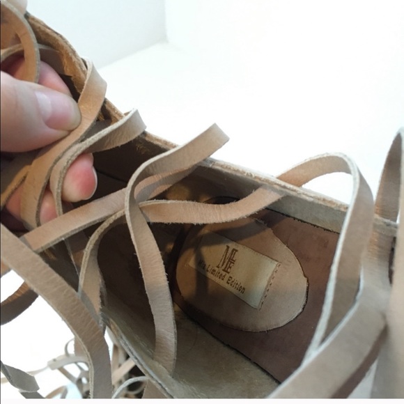 NIB MIA Limited Edition Napoli Gladiator Sandals - Picture 8 of 14